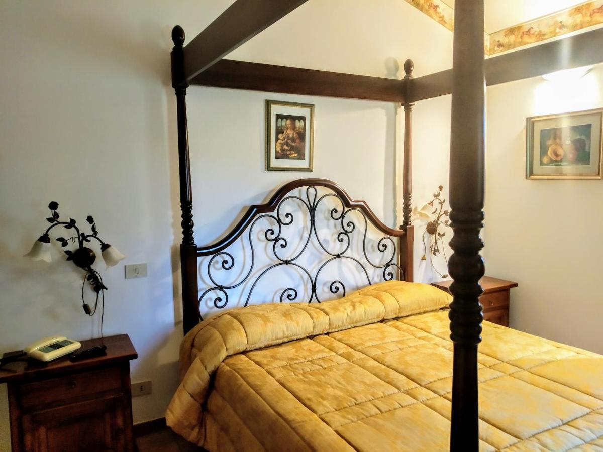 Il Colombaio Agriturismo モンテガッビオーネ エクステリア 写真